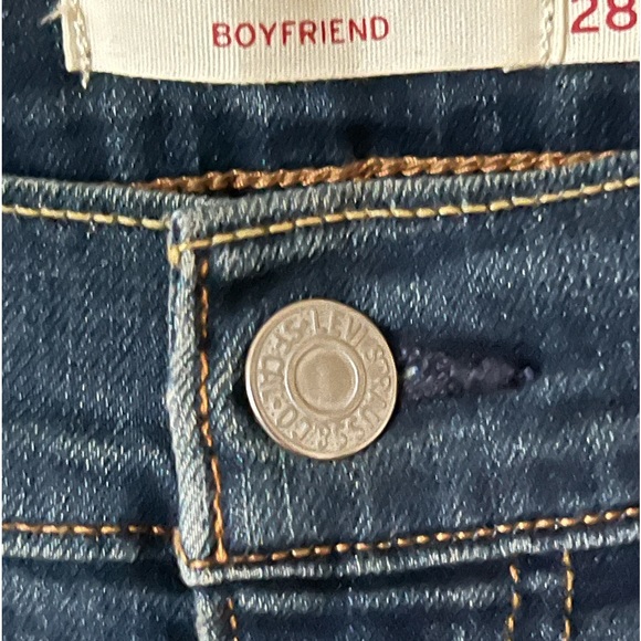 Levi’s Women’s Boyfriend Mid Rise Tapered Leg Jeans - Size 28 - Picture 3 of 8